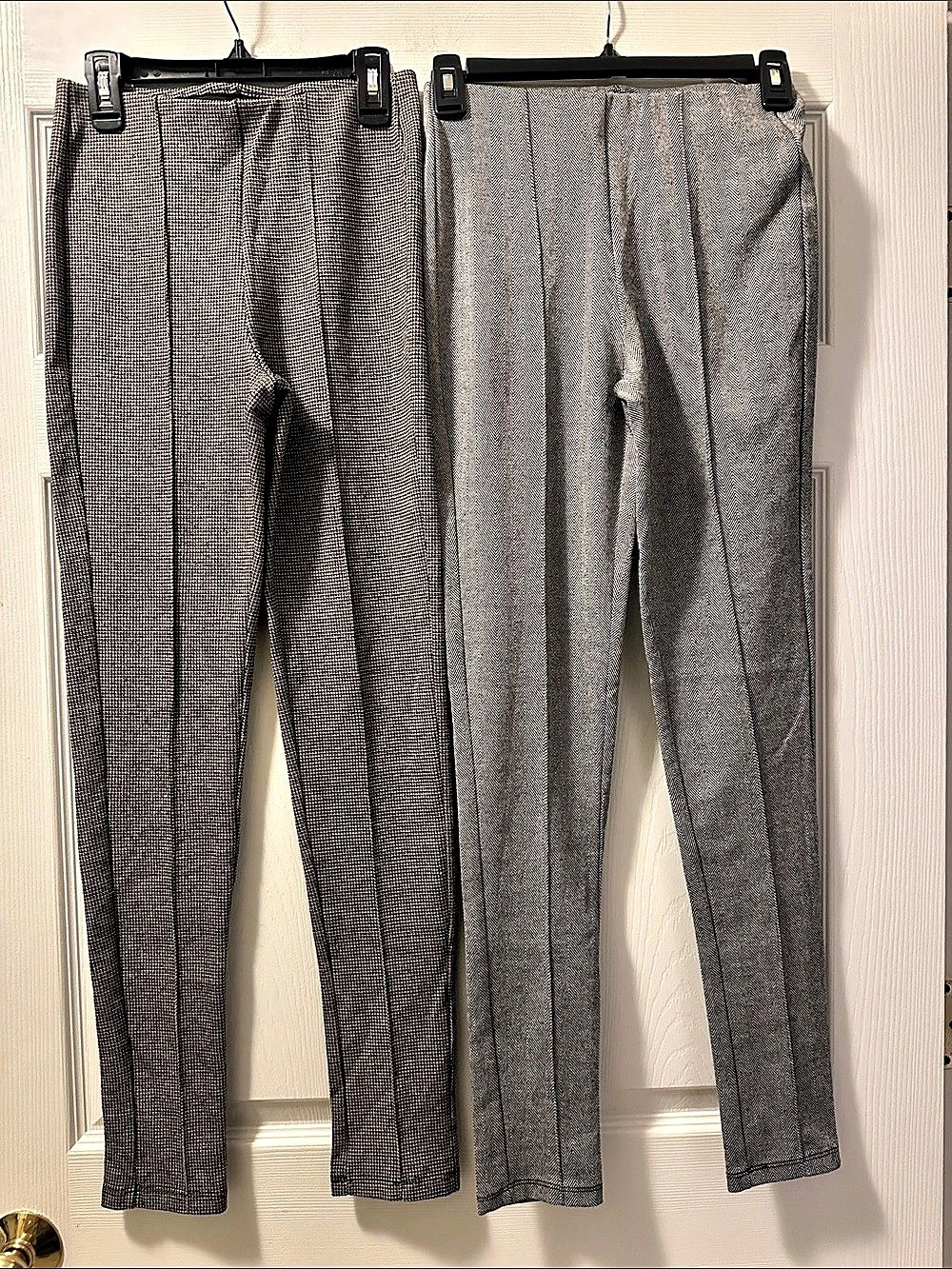 NWOT - 2 pair Women’s Tahari Leggings - Size XS